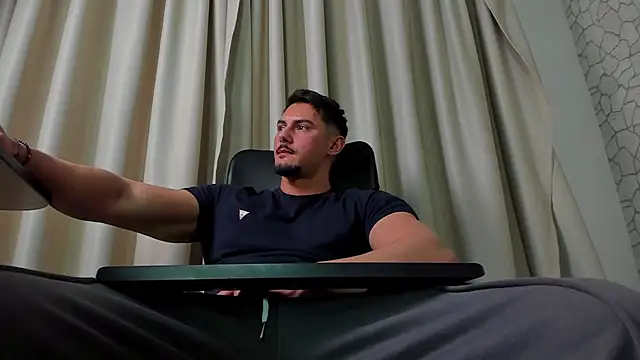 ClintMasters live sex cam