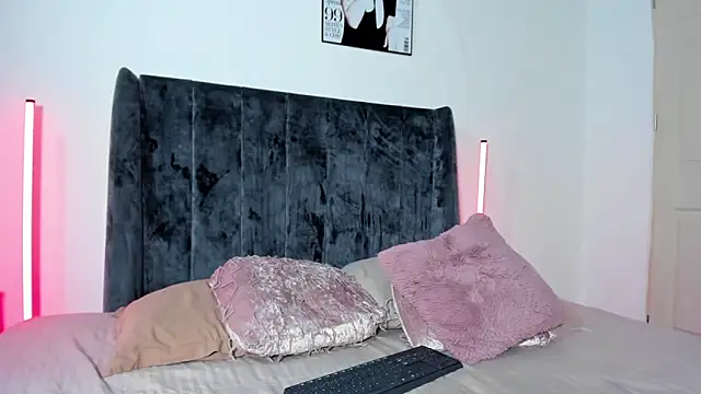 Cloy_Areo live sex cam