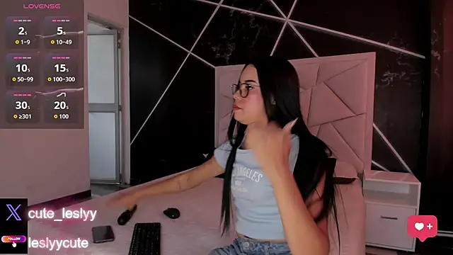 lesly_cutee live sex cam