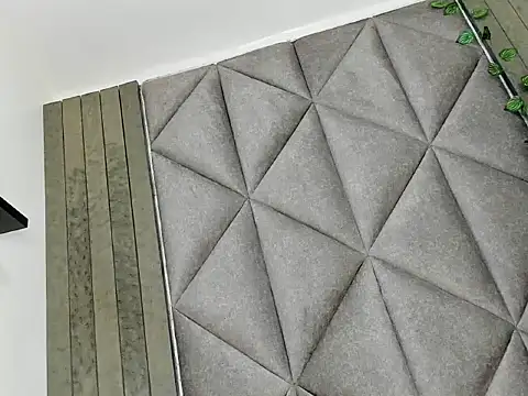 ChloeeMiller__'s cam snapshot