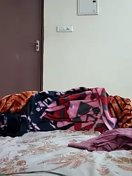 Love_heartss's cam snapshot