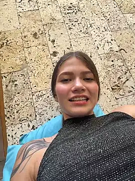 EmmaJhoons's cam snapshot