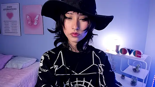 Hannahpage's cam snapshot