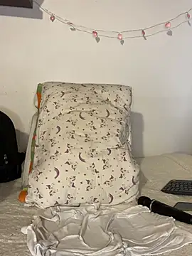 sweet-camii's cam snapshot