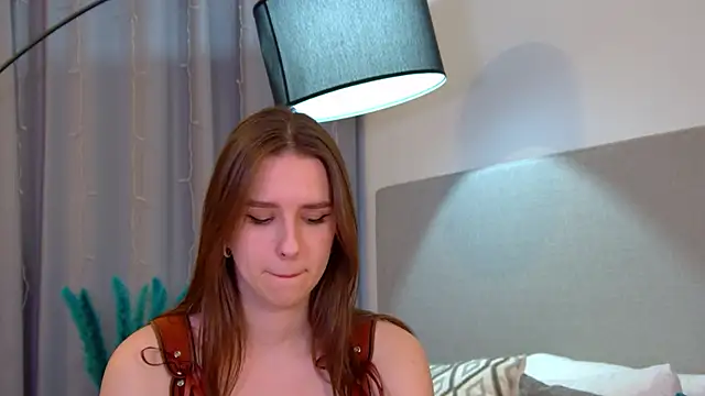 AliceAtkins's cam snapshot