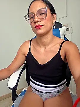 KittyKardy live sex cam