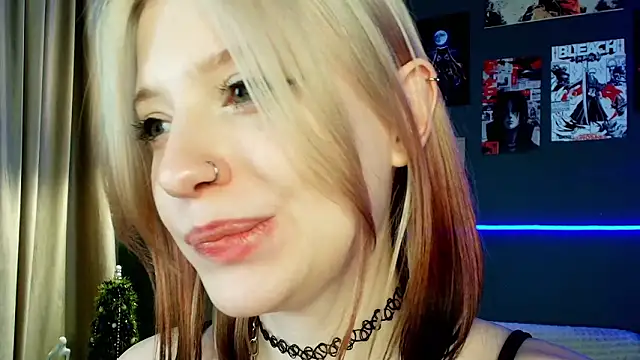 arielabradberry's cam snapshot