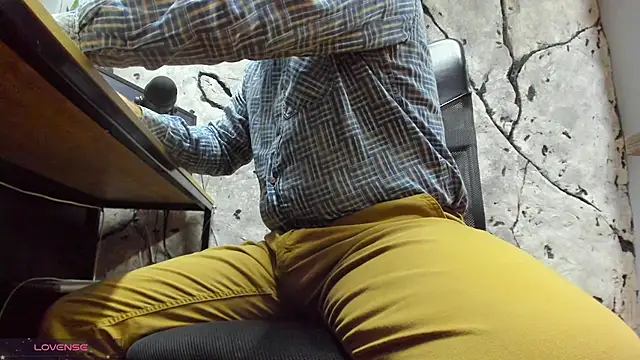 Maxi_thebig_daddy live sex cam