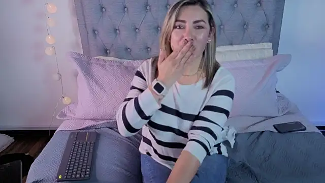 Isabella_lt's cam snapshot