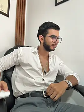 Milosky000 live sex cam