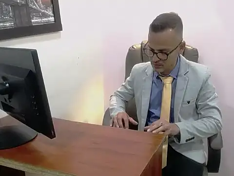 Oswalldo__ live sex cam