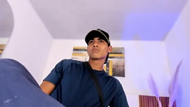 zander_2120 live sex cam