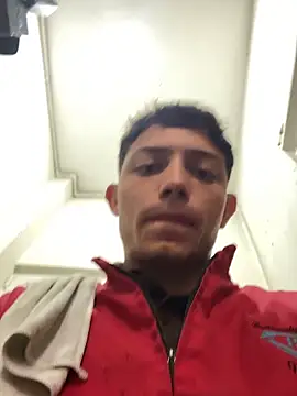 santiObrero live sex cam