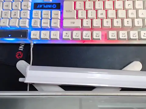 Pinaysel_beauty26's cam snapshot