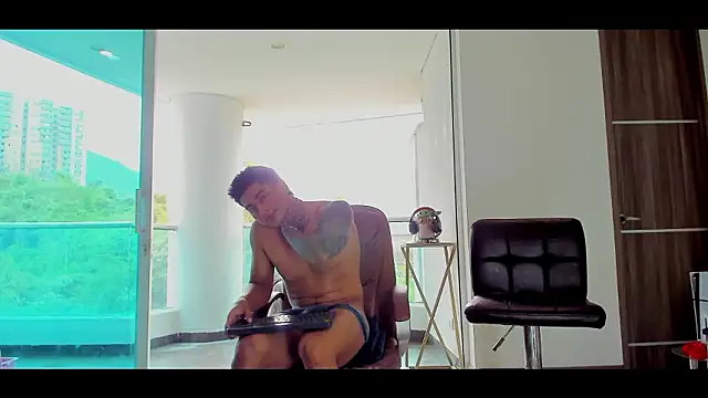 Dominiofit live sex cam