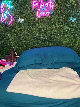 RenaThickAss's cam snapshot