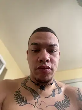 AlphaMasterXxx live sex cam