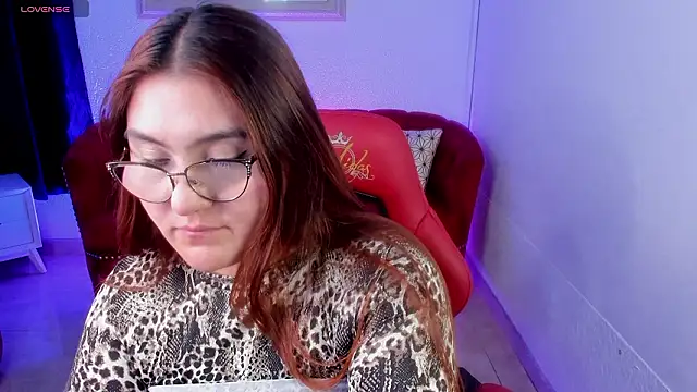 conniejames_m's cam snapshot