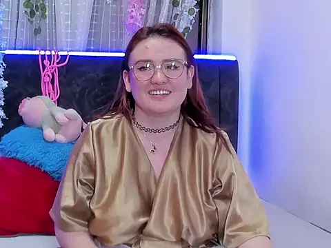 AliaMiller_'s cam snapshot