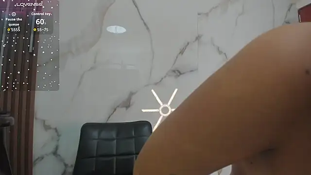 Bella_natt1's cam snapshot