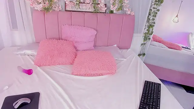 nicky_bonny18's cam snapshot