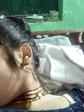 Muskan_Love-143's cam snapshot