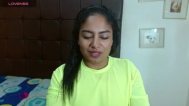 Luna_Fyre's cam snapshot