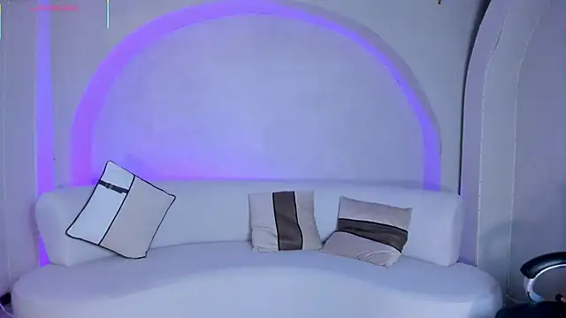 VeronicaBlue's cam snapshot