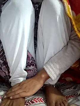 124pakhi's cam snapshot