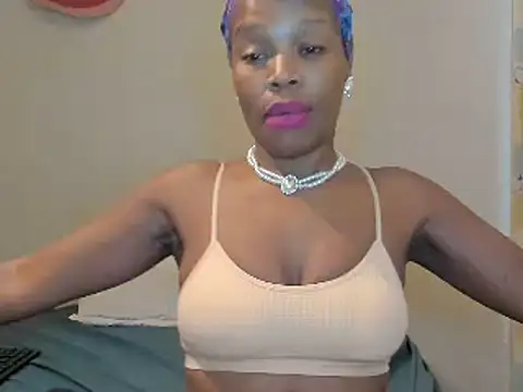 AfricanSquirtingQueen's cam snapshot