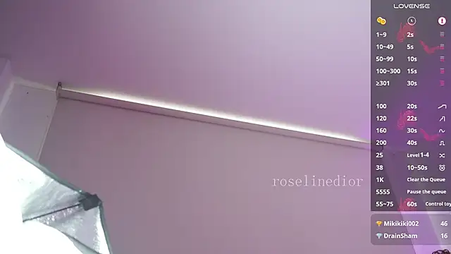 roselinedior live sex cam