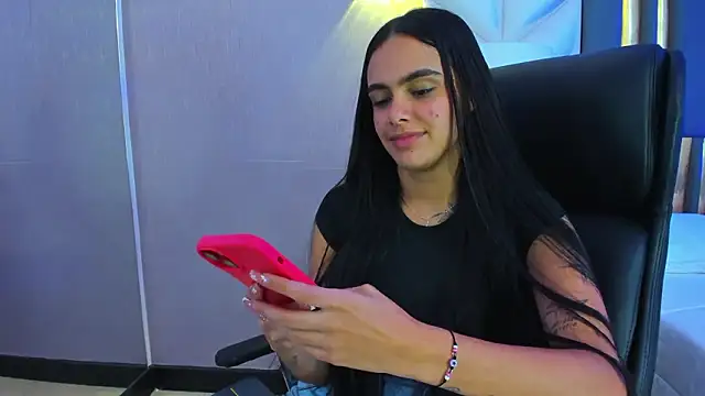 ChloeHarper_ live sex cam