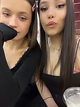 Chloe__Moon live sex cam