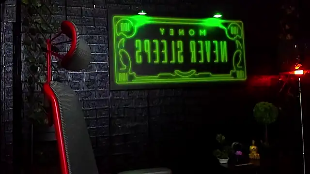 LexHardy's cam snapshot