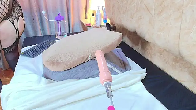 Zoe_Curvy live sex cam