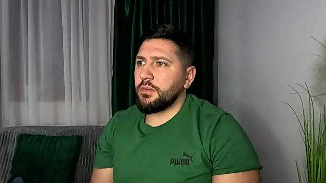 Gold_Alpha_Boy's cam snapshot