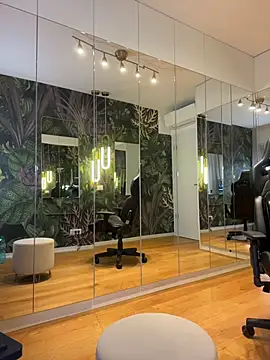 MileySin1111 live sex cam