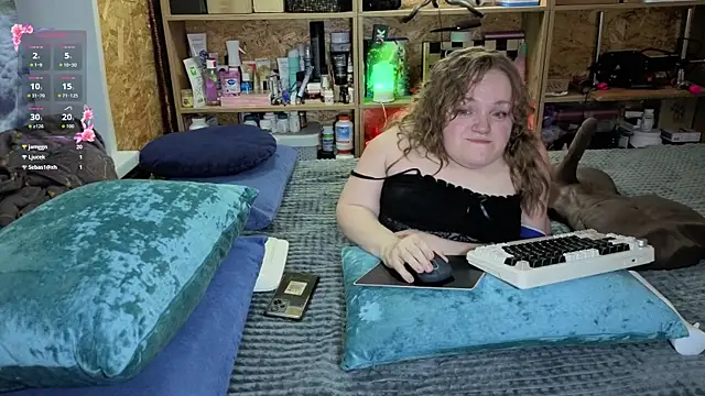 MiniNatalie's cam snapshot