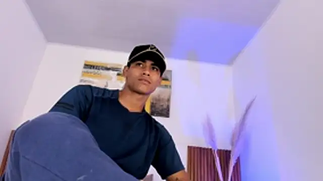 zander_2120 live sex cam