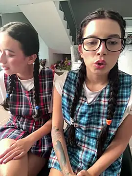 l0lita_sweet live sex cam