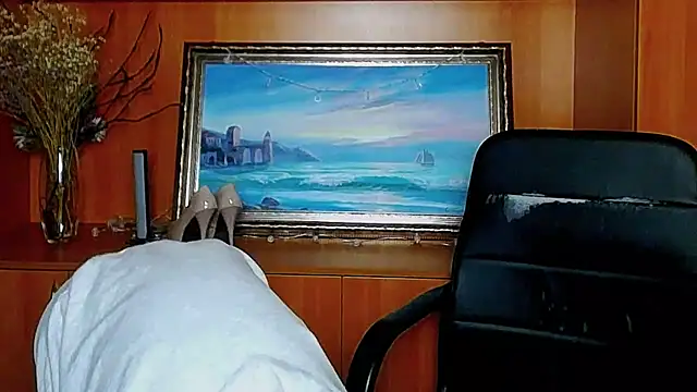 BoLara's cam snapshot