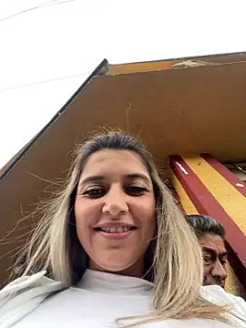 Isabella_Varella live sex cam