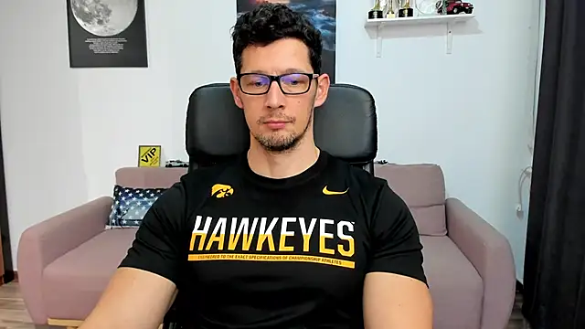 BrutusK08 live sex cam