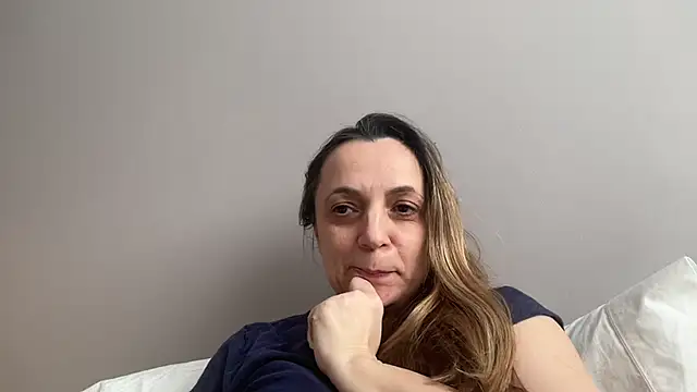 ShyFlameLive's cam snapshot