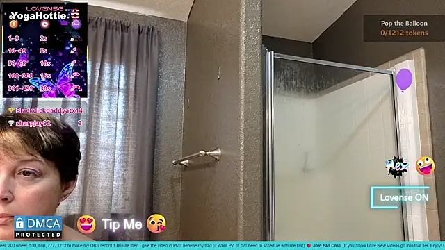 YogaHottie76's cam snapshot