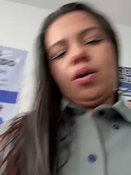 Ariana-07 live sex cam