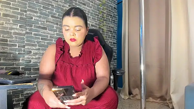 iam_samy_'s cam snapshot