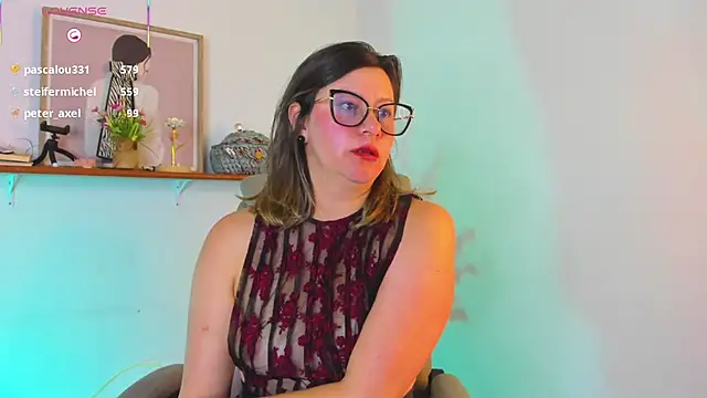 Chanelll_Taylorr_'s cam snapshot