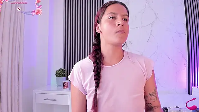 JackAndRosse_'s cam snapshot