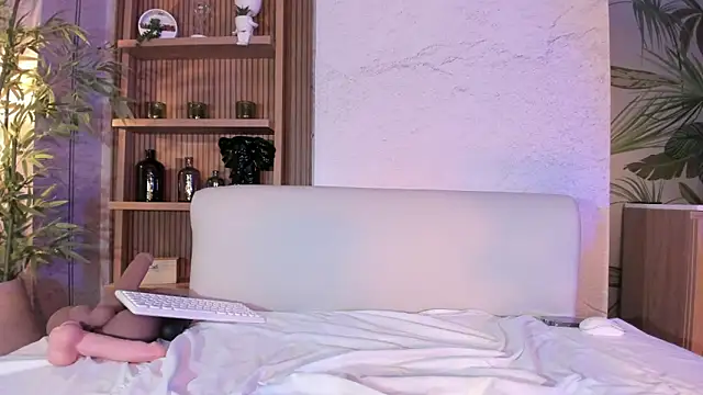 LIAH_IZUMI live sex cam